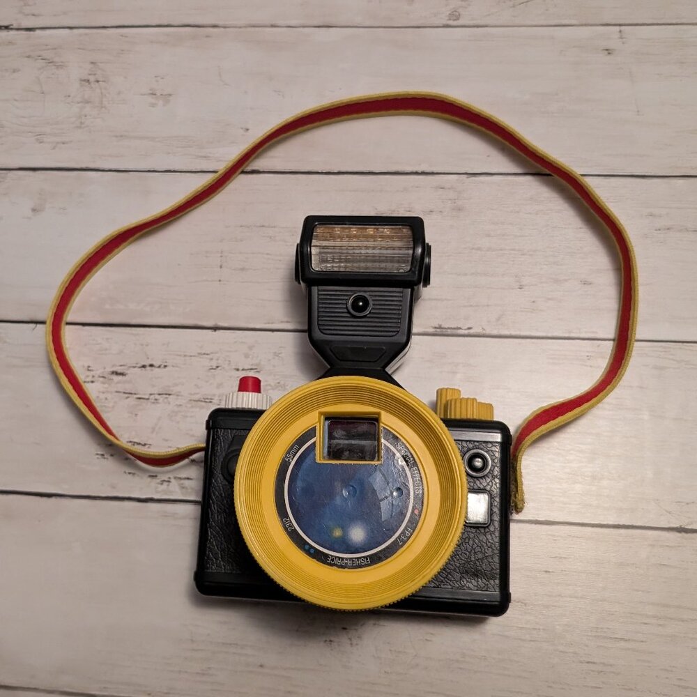Vintage Fisher Price Camera 1988